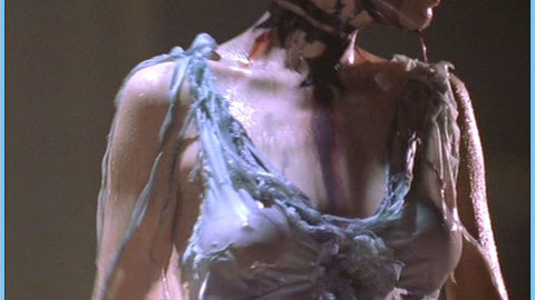 Pic: Eden Rountree in Traffic