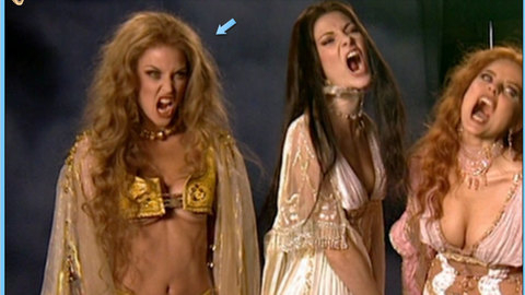Pic: Josie Maran in Van Helsing
