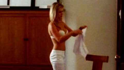 Pic: Joanna Krupa in Max Havoc: Curse of the Dragon (2004)