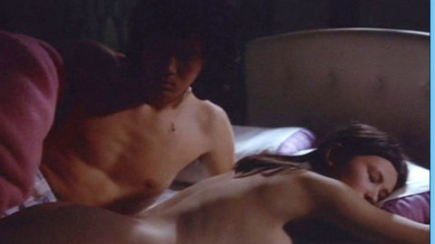 Pic: Kumiko Akiyoshi in Aka chôchin