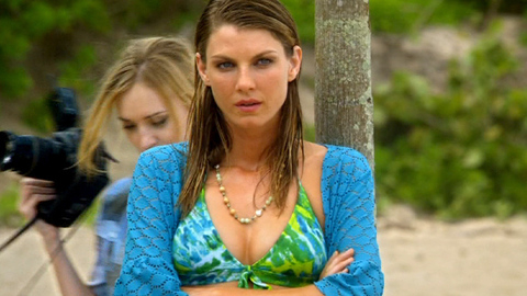 Pic: Angela Lindvall in Hawaii Five-0