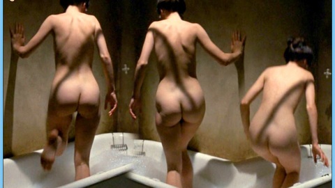 Pic: Ayn Ruymen in Private Parts