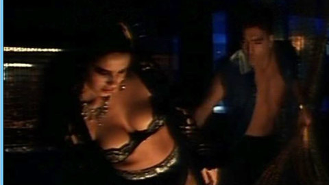 Pic: Elisa Tovati in Huevos de oro (1993)