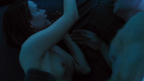 Pic: Sarah Paulson in The Runner