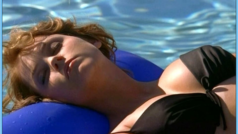 Pic: Amber Heard in Hidden Palms