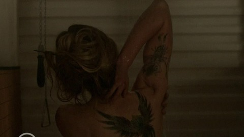 Pic: Sarah Carter in Falling Skies