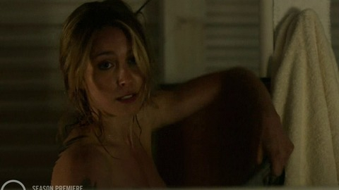 Pic: Sarah Carter in Falling Skies