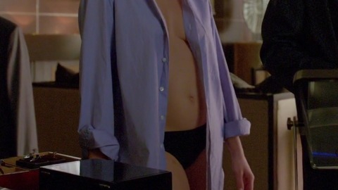 Pic: Lizzie Brocheré in The Strain