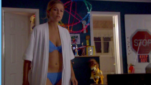 Pic: Erin Davis in Odyssey 5