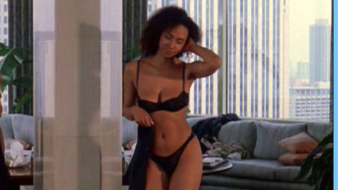 Pic: Liza Cruzat in Excessive Force