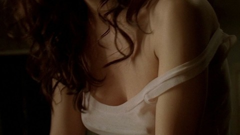 Pic: Sarah Shahi in The Sopranos