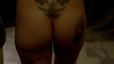 Pic: Sarah Shahi in Bullet to the Head
