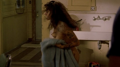 Pic: Sarah Shahi in Bullet to the Head