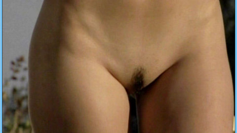 Pic: Linda Tran in Poolside Heat