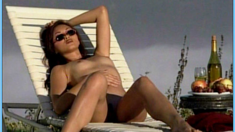 Pic: Linda Tran in Poolside Heat