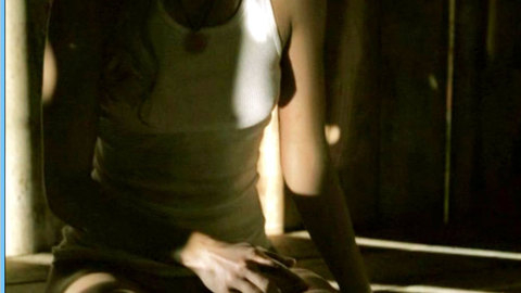 Pic: Arielle Kebbel in Reeker