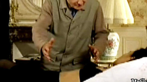 Pic: Farida Rahouadj in Les côtelettes