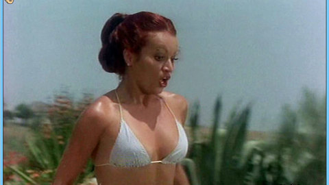 Pic: Iris Chacón in La mujer es un buen negocio