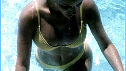 Pic: Patricia Bellemore in Harry Knuckles and the Pearl Necklace
