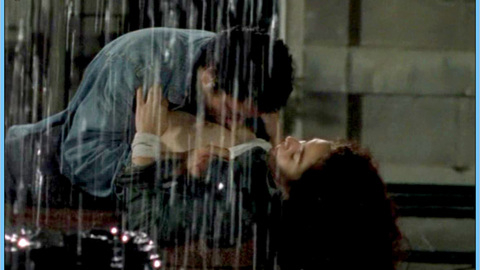 Pic: Tamara Acosta in Azul y blanco