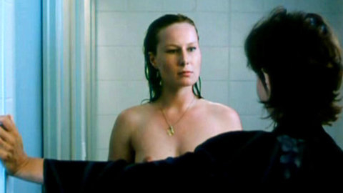 Pic: Julie Marboeuf in Temps de chien