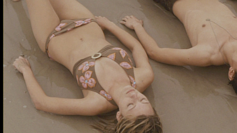 Pic: Blake Lively in Elvis and Anabelle