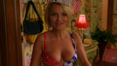 Pic: Kristin Chenoweth in Pushing Daisies