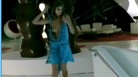 Pic: Anna Huber in Das geheime Leben der Spielerfrauen