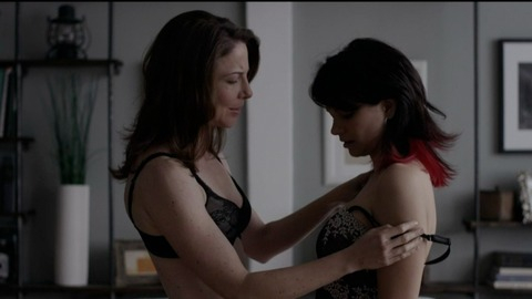 Pic: Robin Weigert in Concussion