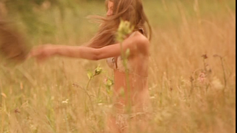 Pic: Mélanie Laurent in Dikkenek