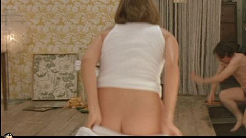 Pic: Mélanie Laurent in Dikkenek