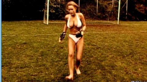Pic: Ina Centio in Kick'n Rush