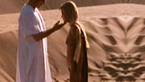 Pic: Doris Regina in Oasis of the Zombies