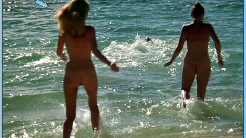 Pic: Deborah Gray in Pacific Banana