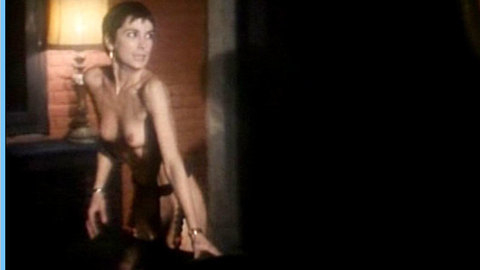 Pic: Paola Montenero in Il mondo porno di due sorelle