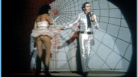 Pic: Maria Grazia Buccella in Basta guardarla