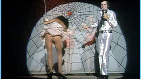 Pic: Maria Grazia Buccella in Basta guardarla