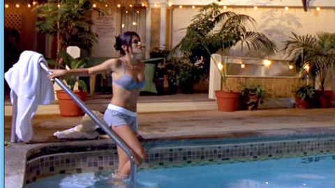 Pic: Bianca Guaccero in Hollywood Flies