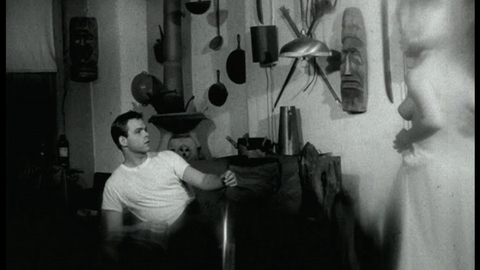 Pic: Gigi Darlene in The Love Statue