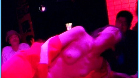 Pic: Hitomi Shimizu in Debeso