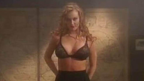 Pic: Chantel King in Compromising Situations