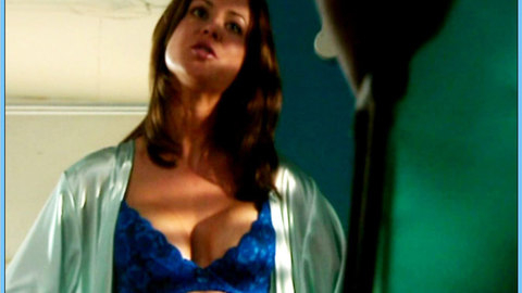 Pic: Sarah Matravers in Mile High (2003-2005)