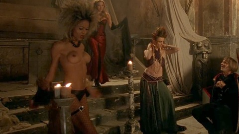 Pic: Desiree Malonga in Transylmania