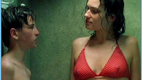 Pic: Sonia Saurin in L' enfant du pays