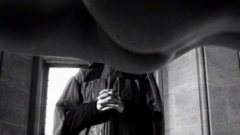 Pic: Siwan Morris in Small Gauge Trauma