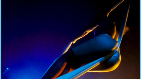 Pic: Mam Smith in Stay