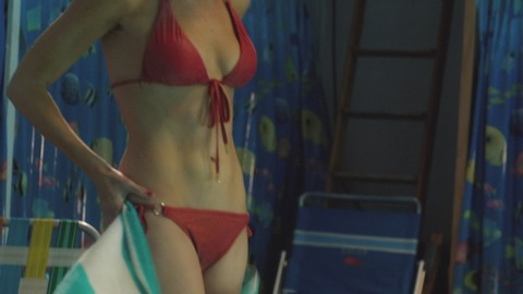 Pic: Brianne Davis in Breaking at the Edge