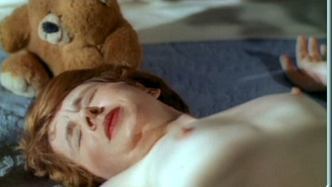 Pic: Sarah Huling in The Strangler's Wife