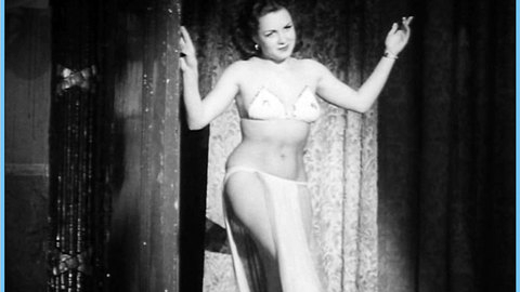Pic: Marie Duran in Hollywood Burlesque