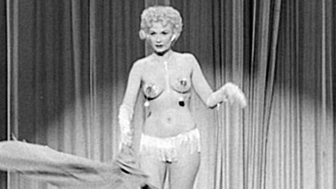 Pic: Virginia Valentine in Peek-a-Boo